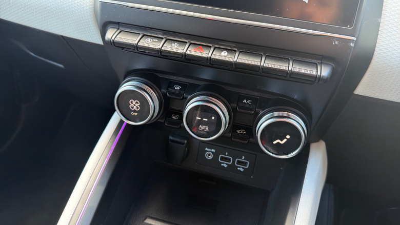 Renault Clio 1.0 TCe 90 SE Edition 5dr Petrol Hatchback